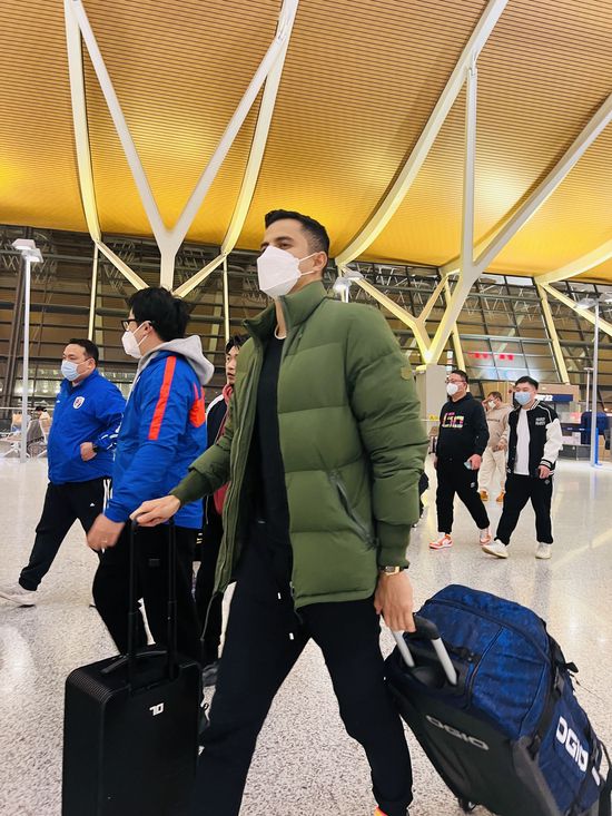 切尔西队长里斯-詹姆斯腿筋受伤，至少缺阵3个月切尔西官方发布声明，球队队长里斯-詹姆斯在对阵埃弗顿的比赛中腿筋受伤。